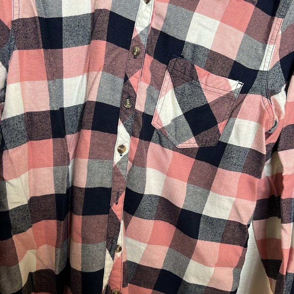 Maurice’s Shirt - Picture 3 of 6